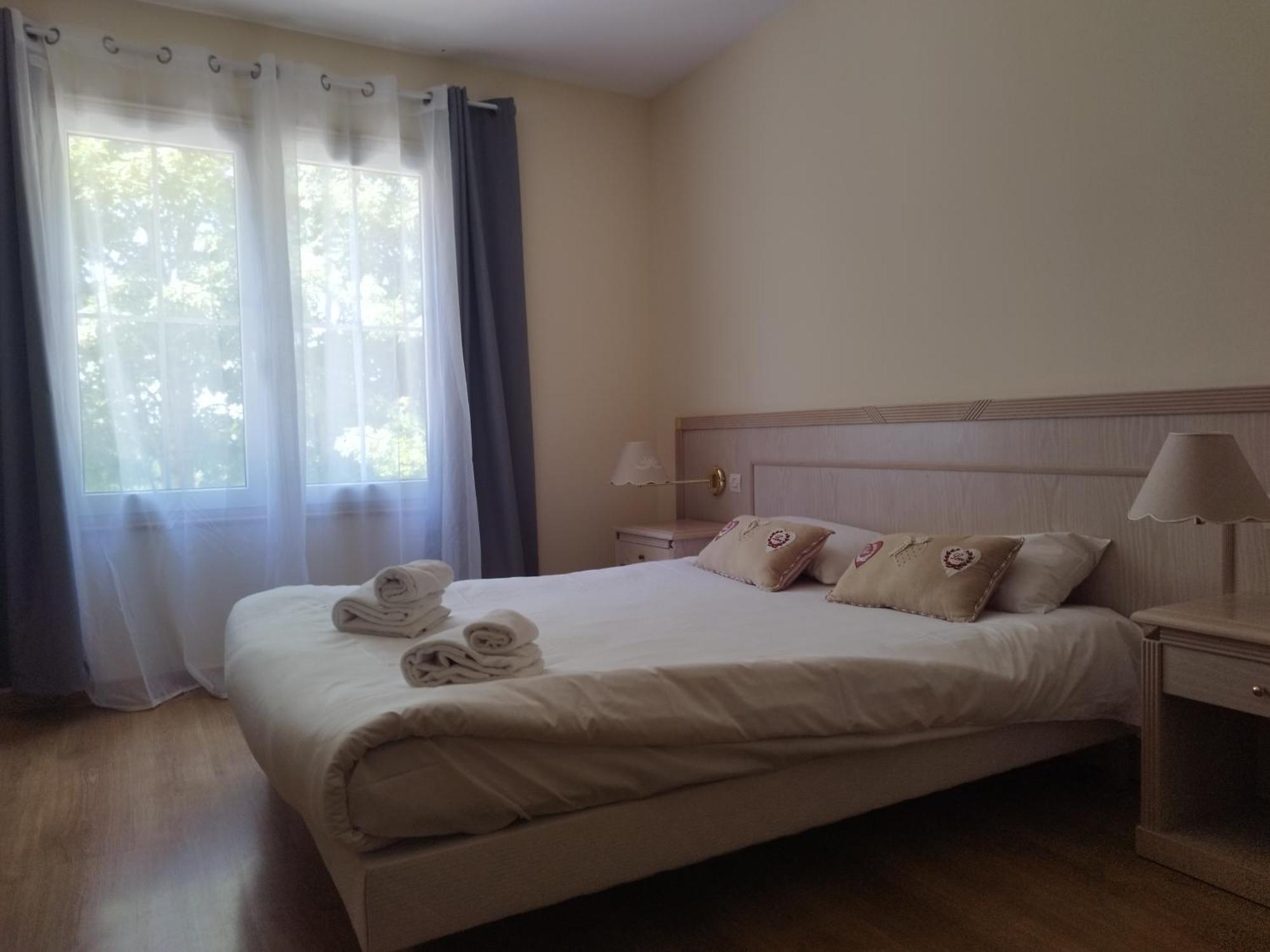 Le Haut-Val Residences Belleme Bagian luar foto